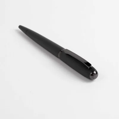 Hugo Boss Химикалка Contour Brushed, в кутия, черна