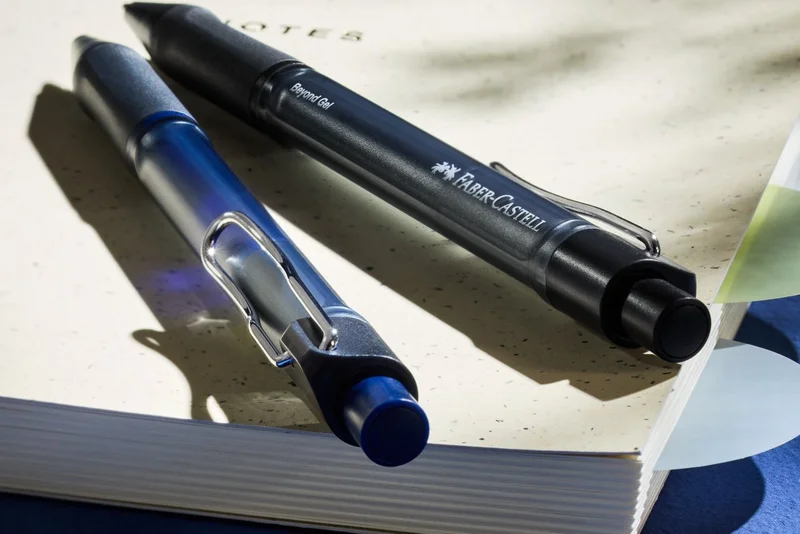Faber-Castell Гел химикалка Beyond, 0.7 mm, черна