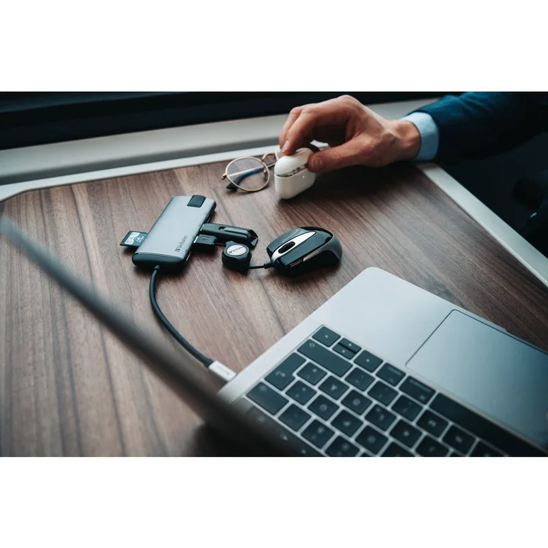 USB Хъб Verbatim, 6 порта, USB-C, USB 3.1, HDMI, RJ45, SDHC