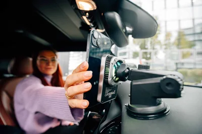 Зарядно за кола Verbatim Charge'n'Drive, магнитно
