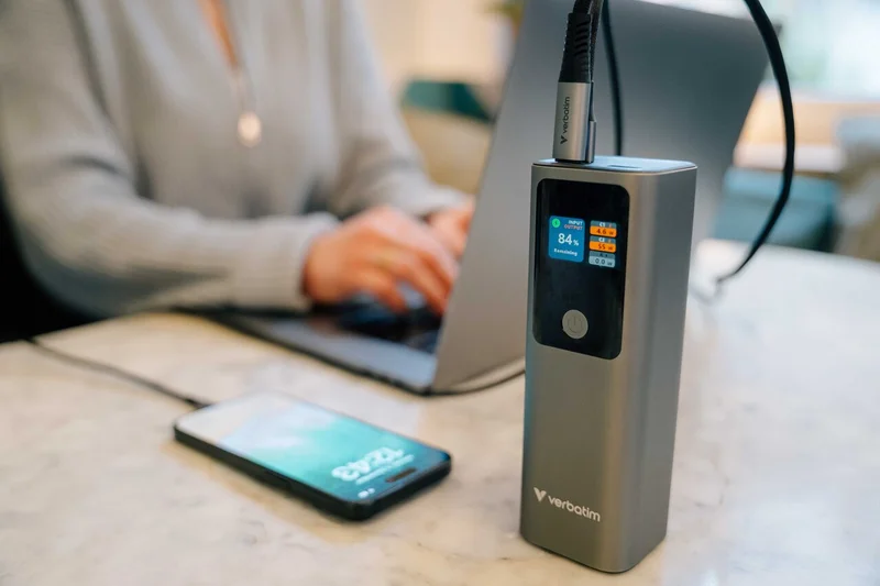 Външна батерия Verbatim Charge'n'Go, 27000 mAh, 183 W