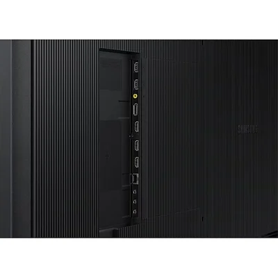 Професионален дисплей Samsung QH43C, 43'', Ultra HD, VA, 24/7, 8 ms, 700 cd/m2, 3840 x 2160, 3 HDMI, 2 USB