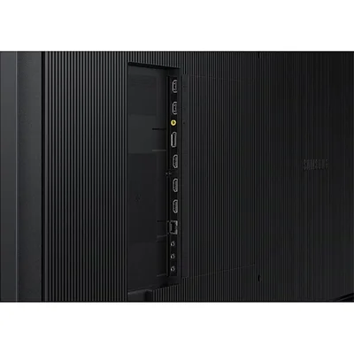 Професионален дисплей Samsung QH50C, 50'', Ultra HD, VA, 24/7, 10 ms, 700 cd/m2, 3840 x 2160, 3 HDMI, 2 USB