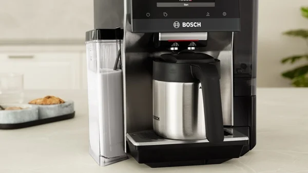 Bosch Кафе автомат VeroCafe TQE80703, серия 8