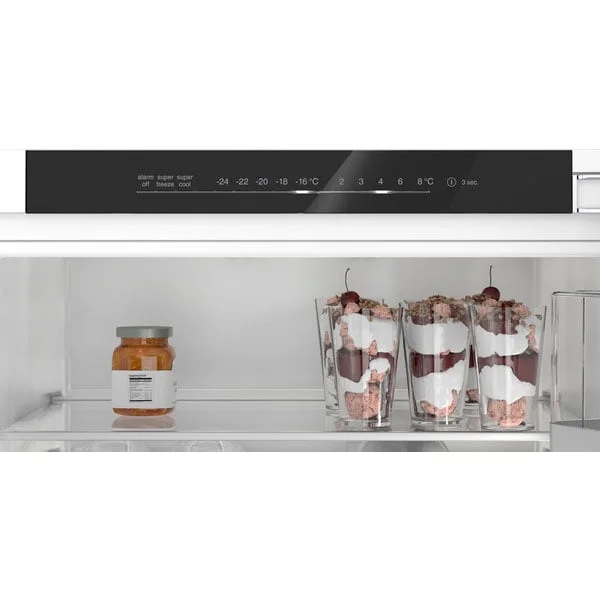 Хладилник Bosch KIN96ADC0, за вграждане, с фризер, серия 6, 290 L