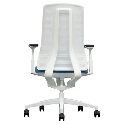 Eргономичен стол Interstuhl Pure PU213, дамаска и меш, Smart-Spring механизъм, до 120 kg, бял/син пастел