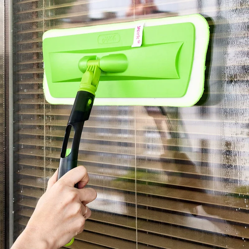 Комплект за почистване York Spray & Collect, включващ спрей моп, стъклочистачка, къса и дълга дръжка