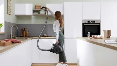 Прахосмукачка Bosch BGC05AAA1, серия 2, без торбичка