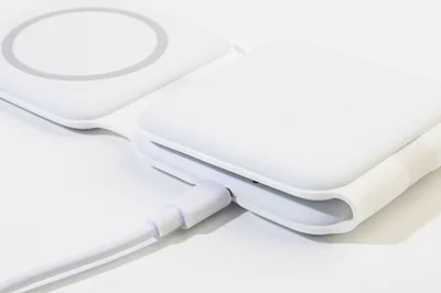 Cool Безжично зарядно FolCharge 3 в 1, сгъваемо, 15 W, бяло