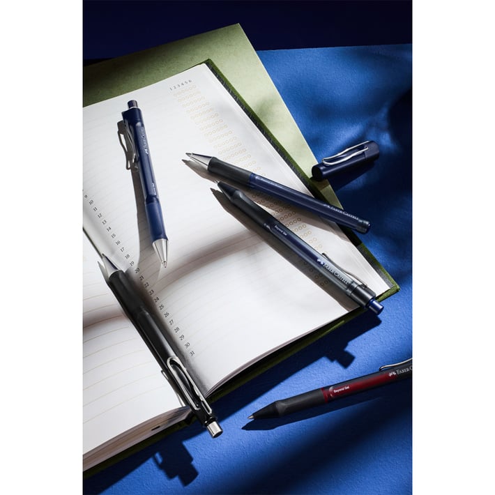 Faber-Castell Химикалка Beyond, черна