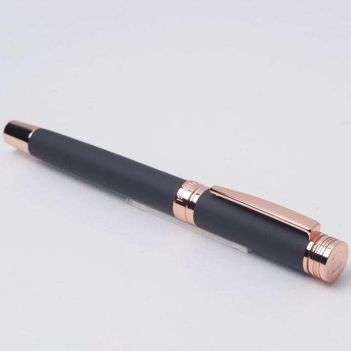Cerruti 1881 Писалка Zoom, в кутия, черно-розова
