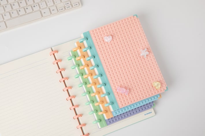 Sworld Тефтер Block, B5, със спирала, широки редове, 80 листа, лилав