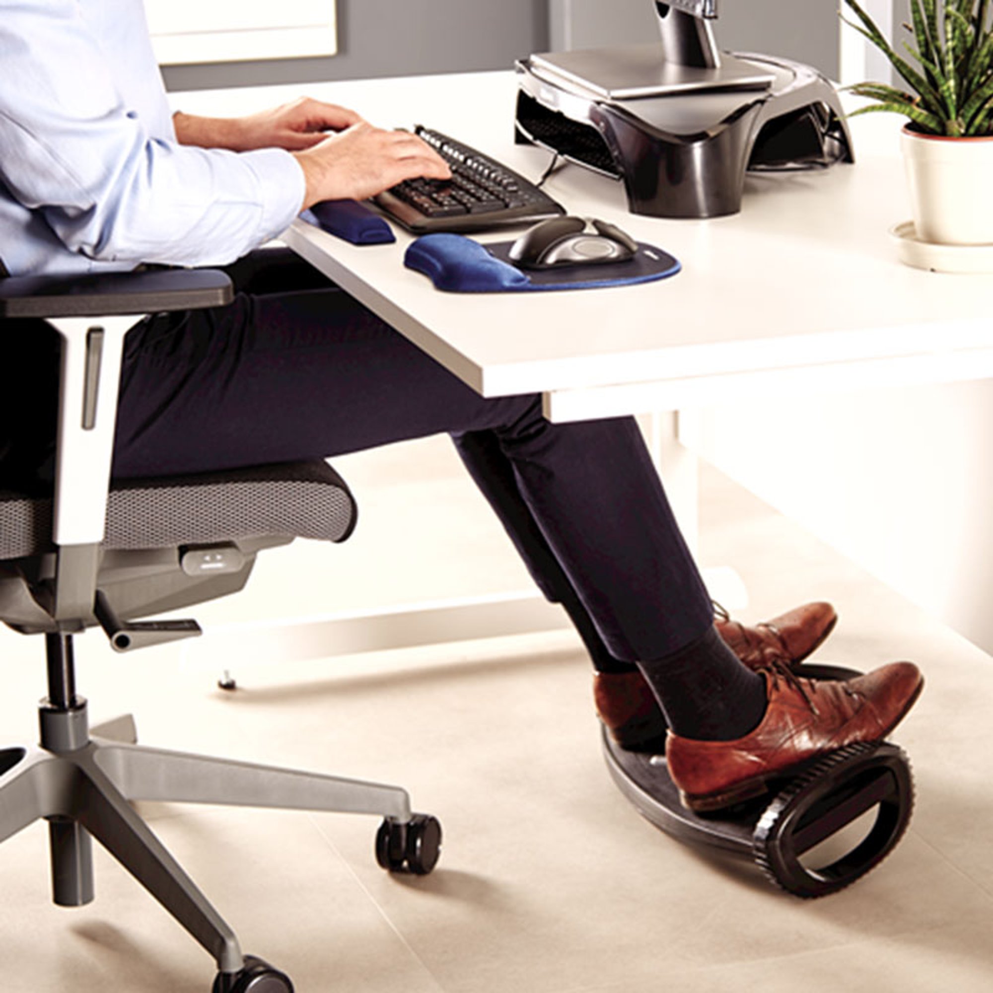 Fellowes Поставка за крака Smart Suites Foot Rocker, черна