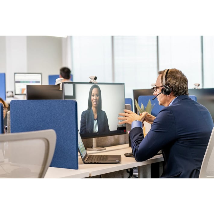 HP Слушалки Poly Voyager 4320 UC, Bluetooth, USB Type-A, със стойка за зареждане