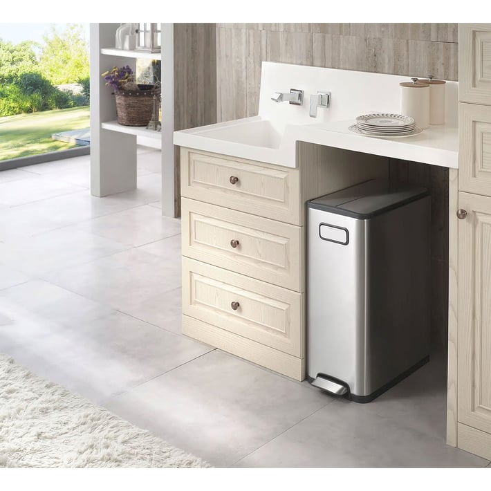 Кош за отпадъци Eko Ecofly, с педал и скрити колела, 45 L