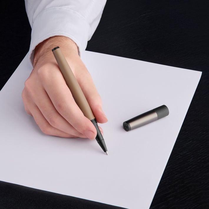 Hugo Boss Ролер Gear Balance, черно-кафяв