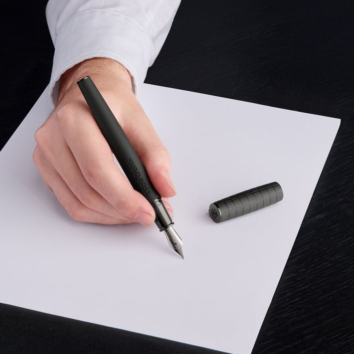 Hugo Boss Писалка Arche Bauhaus, черна