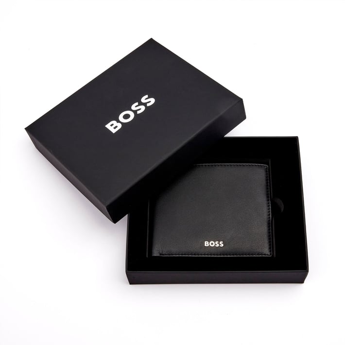 Hugo Boss Портфейл Classic Smooth, с капак, черен