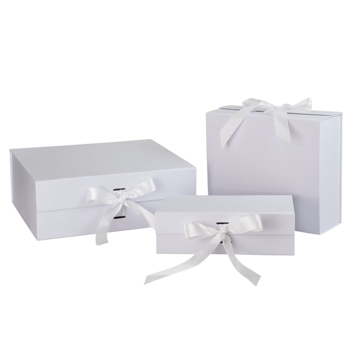 Office 1 Кутия Gift Box, с магнитно затваряне, 26 х 23 х 9.5 cm, бяла