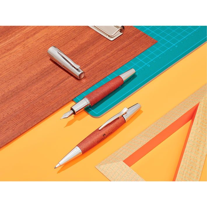 Faber-Castell Автоматичен молив E-motion Pearwood, кафяво дърво